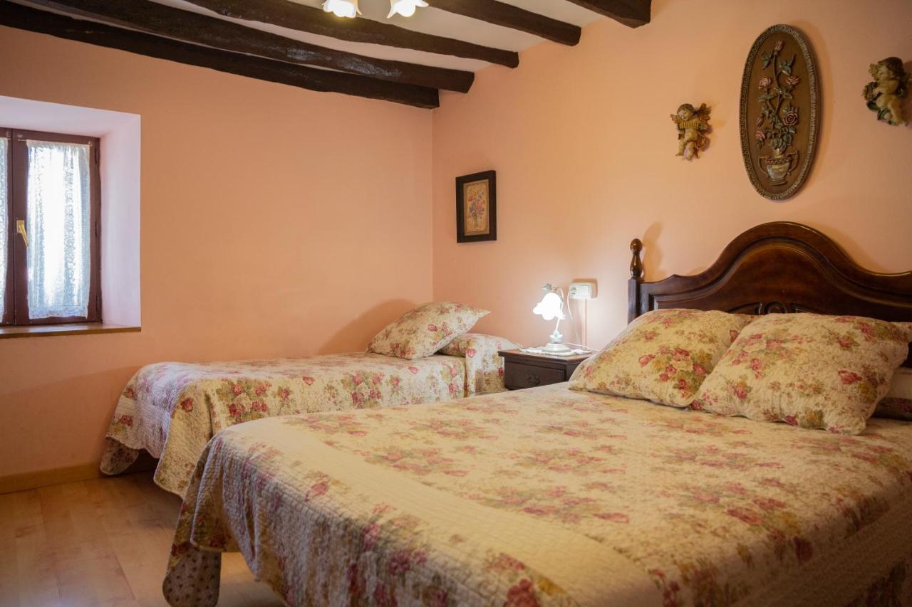 Casa Navarlaz S N Valcarlos Exteriér fotografie